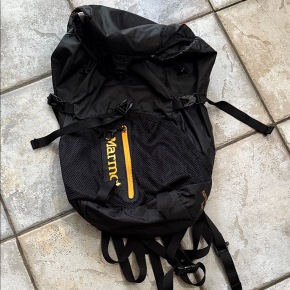 Marmot Kompressor Black and Orange Backpack for Men - Picture 1 of 4